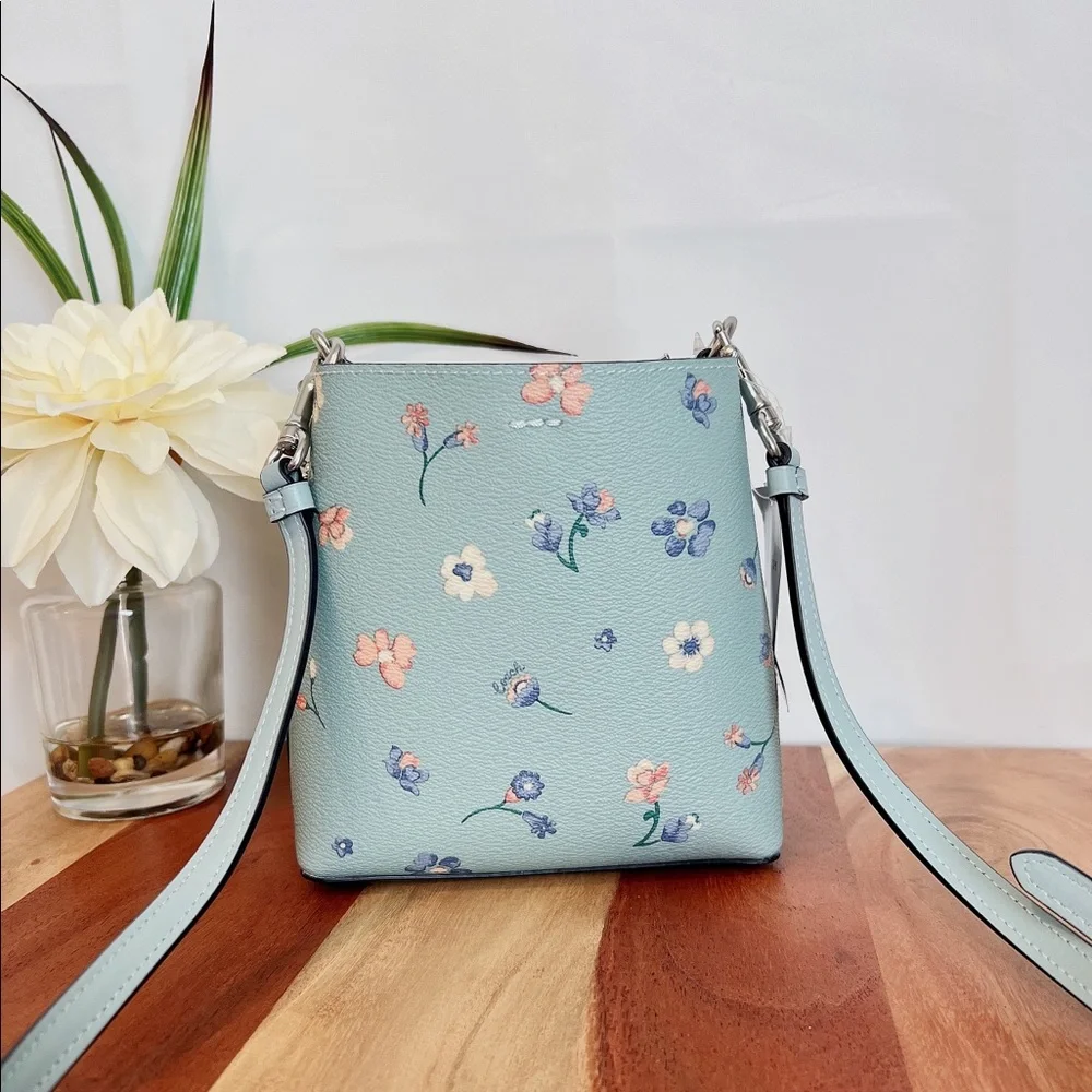 ❌SOLD❌NWT Coach Mini Town Bucket Bag With Mystical Floral Print - Picture 3 of 7